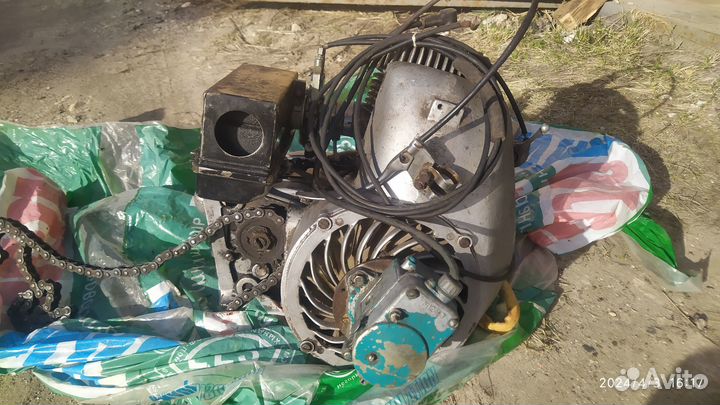 Двигатель Т200 мотороллер Турист