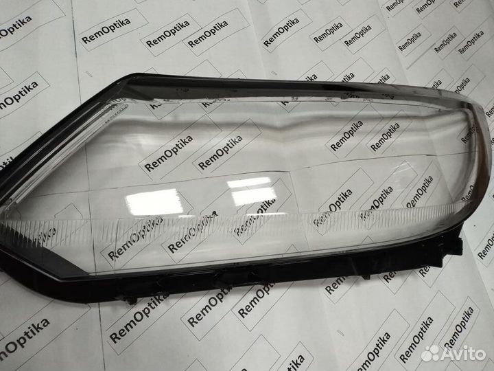 Стекла фар VolksWagen Tiguan 1 (2011-2016)