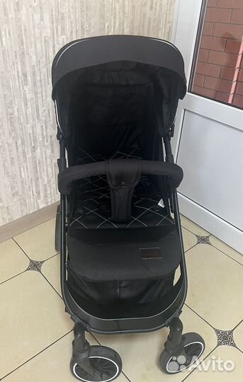 Прогулочная коляска luxmom