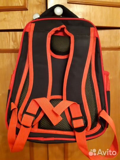 Рюкзак школьный для мальчика новый
