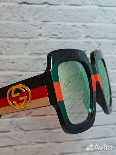Солнцезащитные очки женские gucci