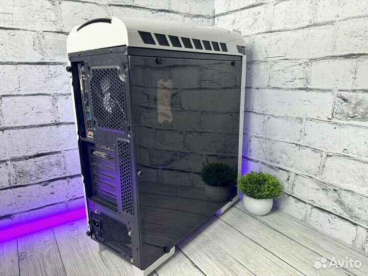 Игровой пк i5 7400/16/120+500/GTX 1050/подсветка