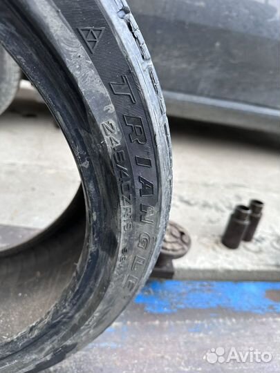 Triangle TR967 245/40 R19