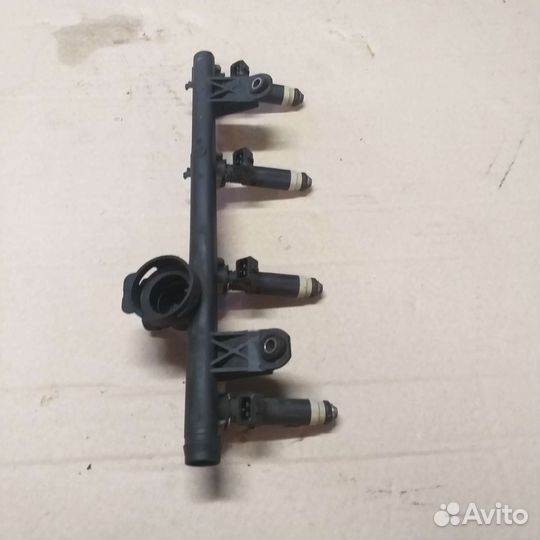 Рампа топливная рено симбол клио