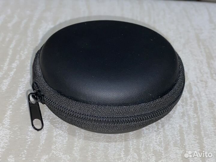 Чехол-футляр для наушников