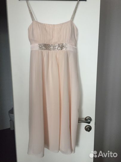 Продаю новое платье бледно розовое