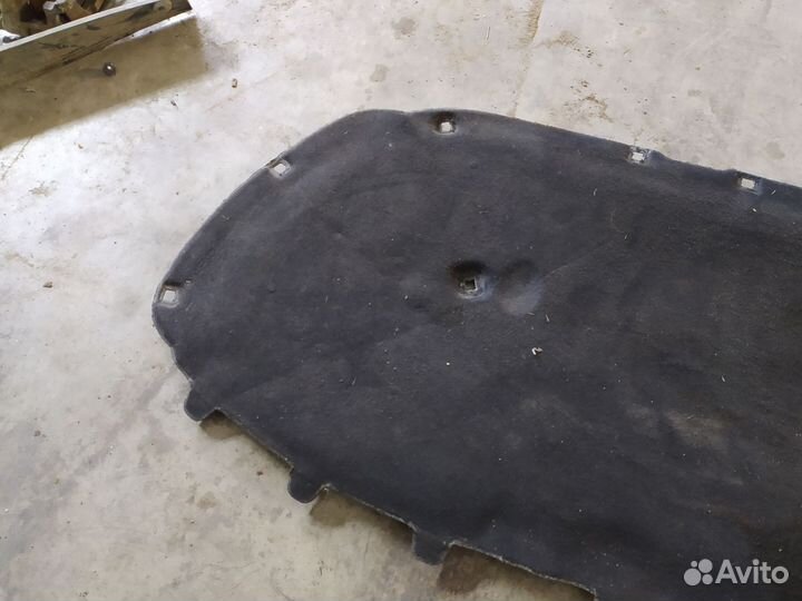 Шумоизоляция капота Volkswagen Polo (Mk5) V рестай