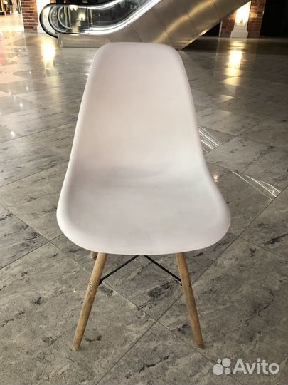 Стул Eames Style DSW