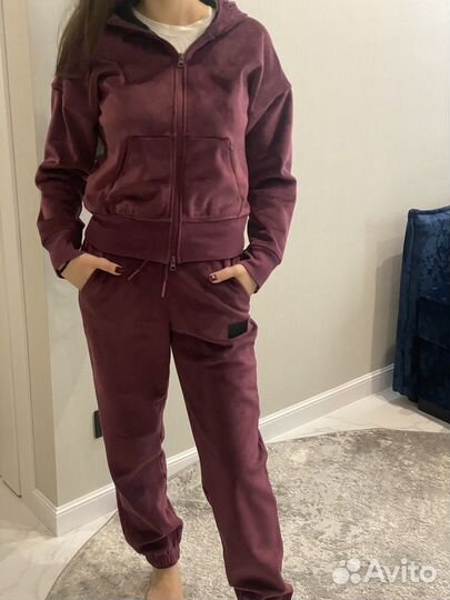 Спортивный костюм adidas