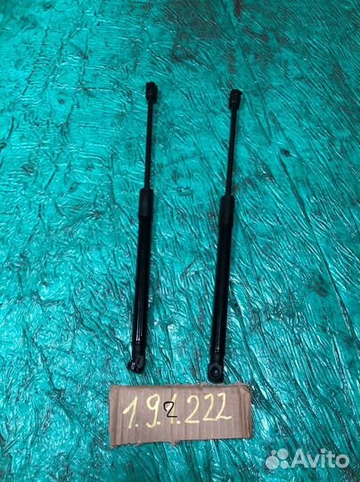 Амортизатор крышки багажника Kia Niro