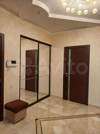 4-к. квартира, 174 м², 4/6 эт.
