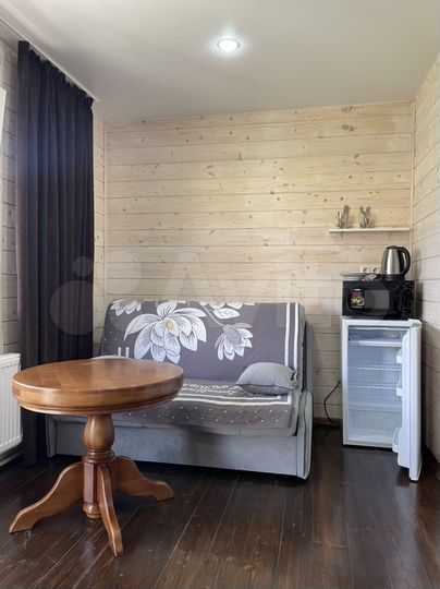 Дом 24 м² на участке 20 сот.