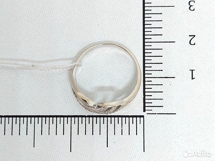 Золотое кольцо с фианитами 17р