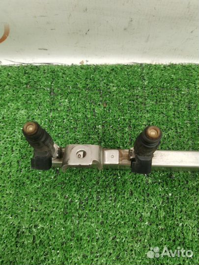 Топливная рейка Ford Focus 2 хетчбэк 2.0 aoda 2010