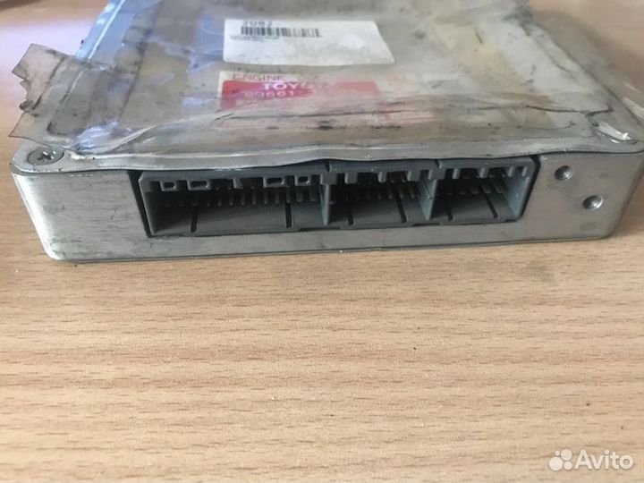 Блок управления двс Toyota Vista