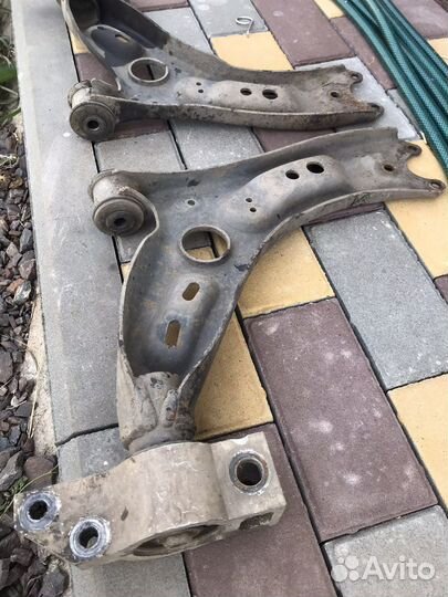 Передние рычаги golf 6