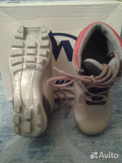 Ботинки для беговых лыж стелька 19 см р.31