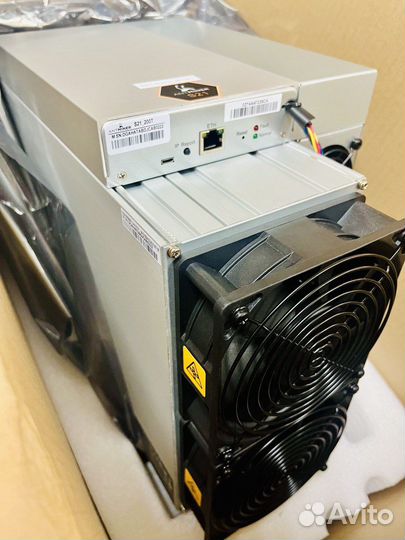 Antminer S21 200th новые в наличии