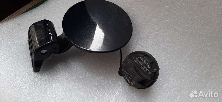 Лючок бензобака kia cerato 2