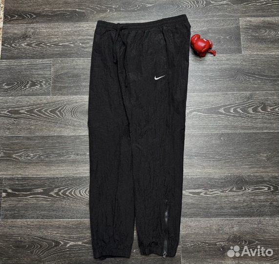 Спортивные штаны nike