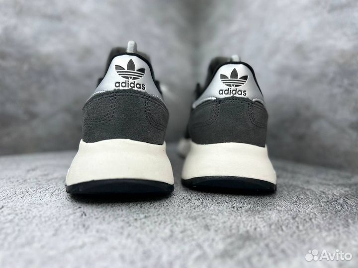 Элитные кроссовки Adidas Petropy (Арт.58049)