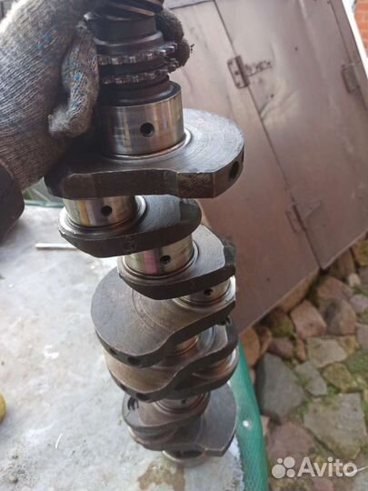 Коленвал Азлк москвич 2141