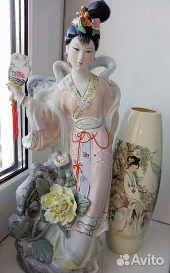 Вазы. Фарфор