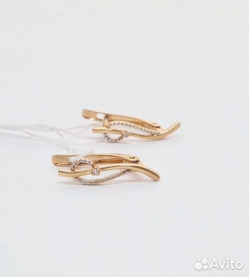 Золотые серьги с камнем