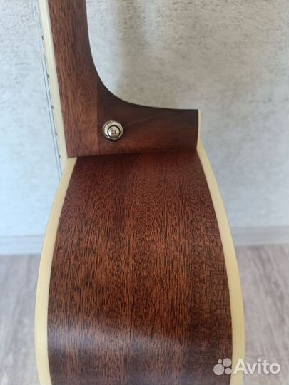 Гитара с топом из массива cort earth 100 (новая)