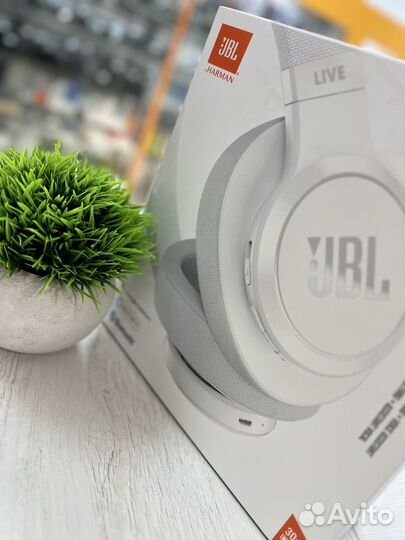 Беспроводные наушники jbl live 500