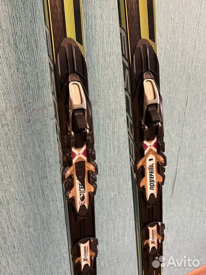 Беговые лыжи