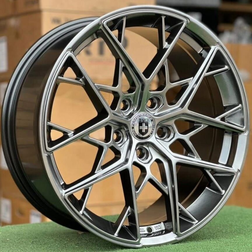 Литые диски HRE FF10 8×R18 5×108