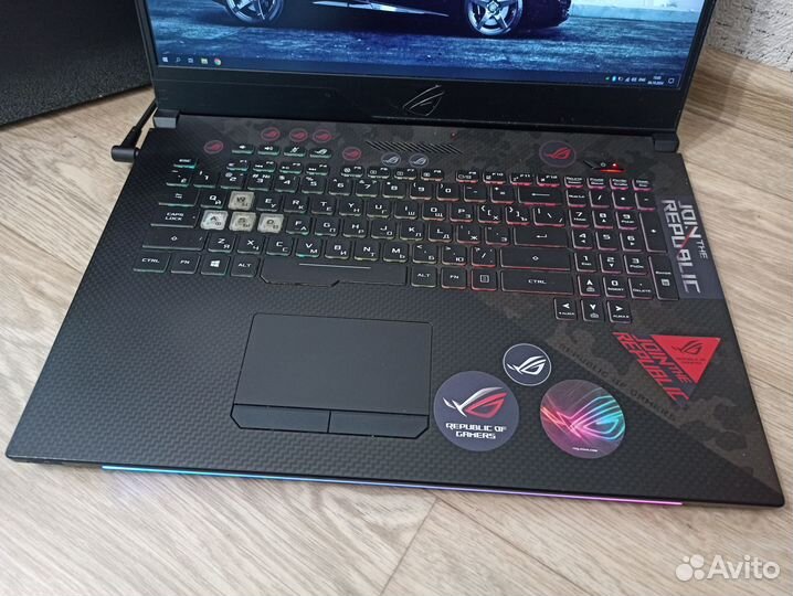 Гигантский ROG Strix i5 8300\16GB\GTX 6GB\144Hz