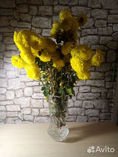 Ваза для цветов хрустальная