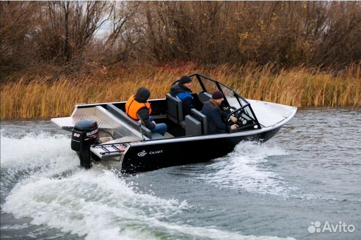 Лодка Салют 480 NEO