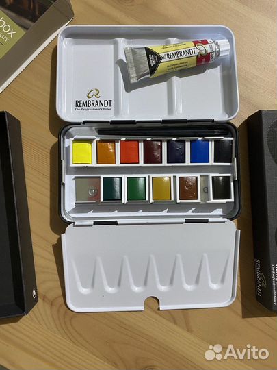 Краски акварельные rembrandt