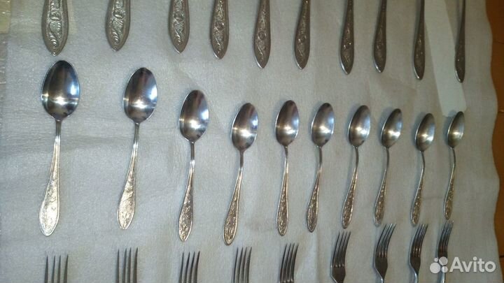Комплект вилок и ложек времен СССР