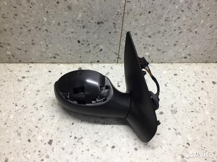 Зеркало правое электрическое Peugeot 200- 206 1998