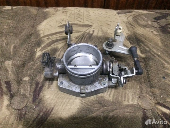 Дросельная заслонка Ниссан Максима А 32 2 литра