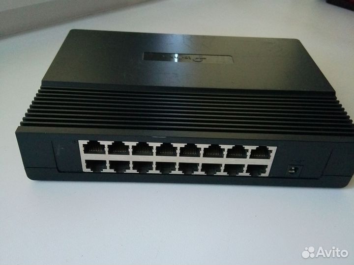 Коммутатор TP-link TL-SF1016D 16 портов