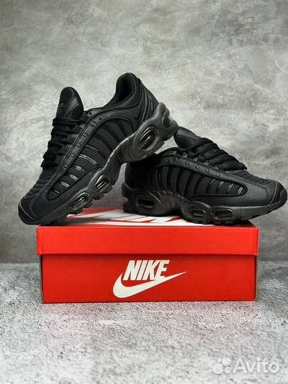 Nike Air Max Tailwind 4 Triple Black