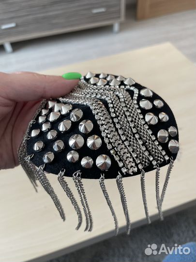 Аппликация на плечи