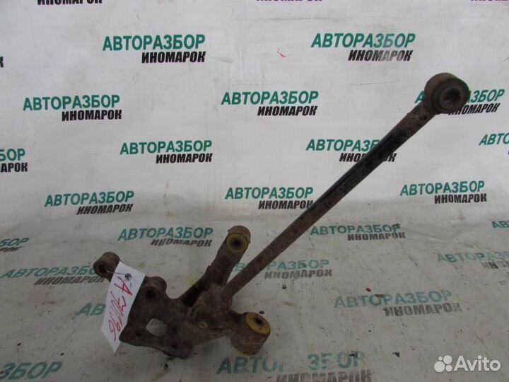 Кулак поворотный задний правый для Lexus ES 300 1