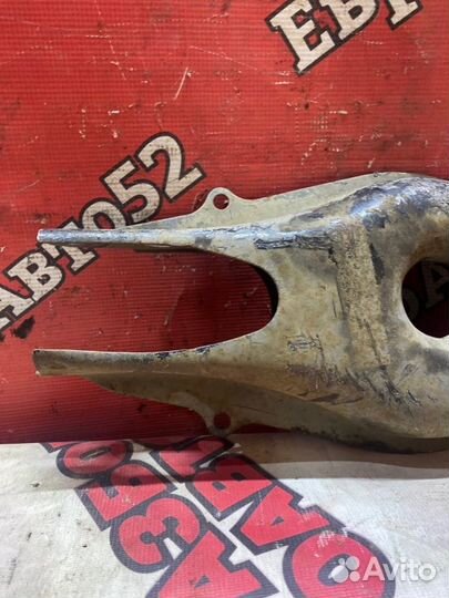 Рычаг подвески нижний задний правый Mercedes-Benz