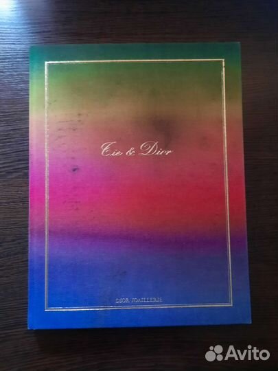 Книга Tie and Dior