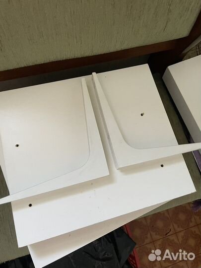 Полки с креплениями