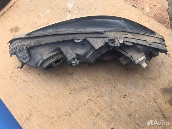 Фара правая Opel Astra G 90520878rh