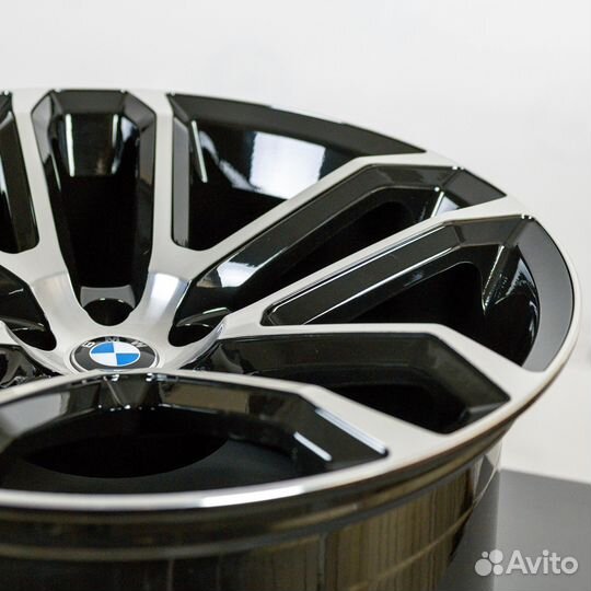 Новые кованые диски R22 Lumma CLR BMW X7 G07