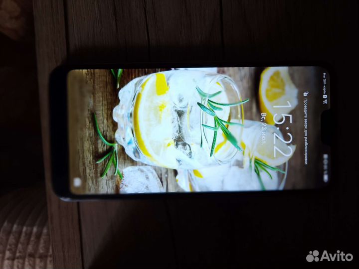 Телефон Honor 10
