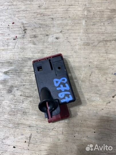 Ручка открывания капота Mercedes-Benz E-Class W210